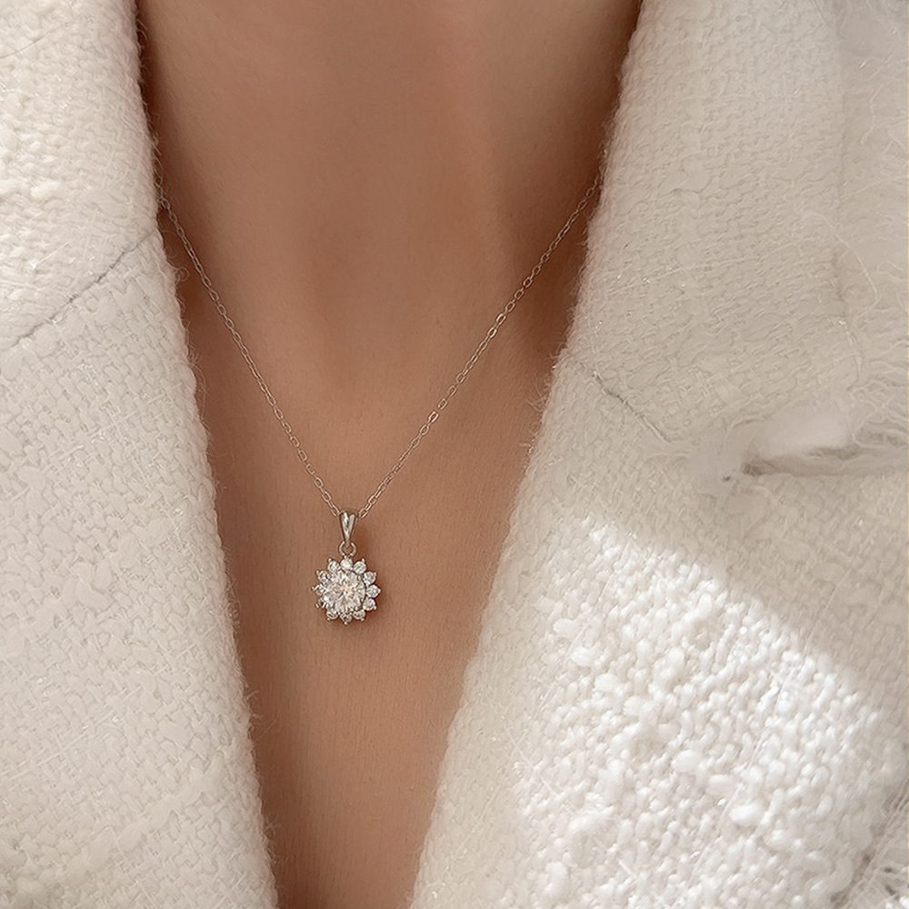 1ct Round Brilliant Floral Halo Pendant Necklace