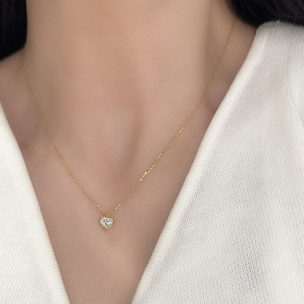 1ct Heart Bezel Pendant Necklace