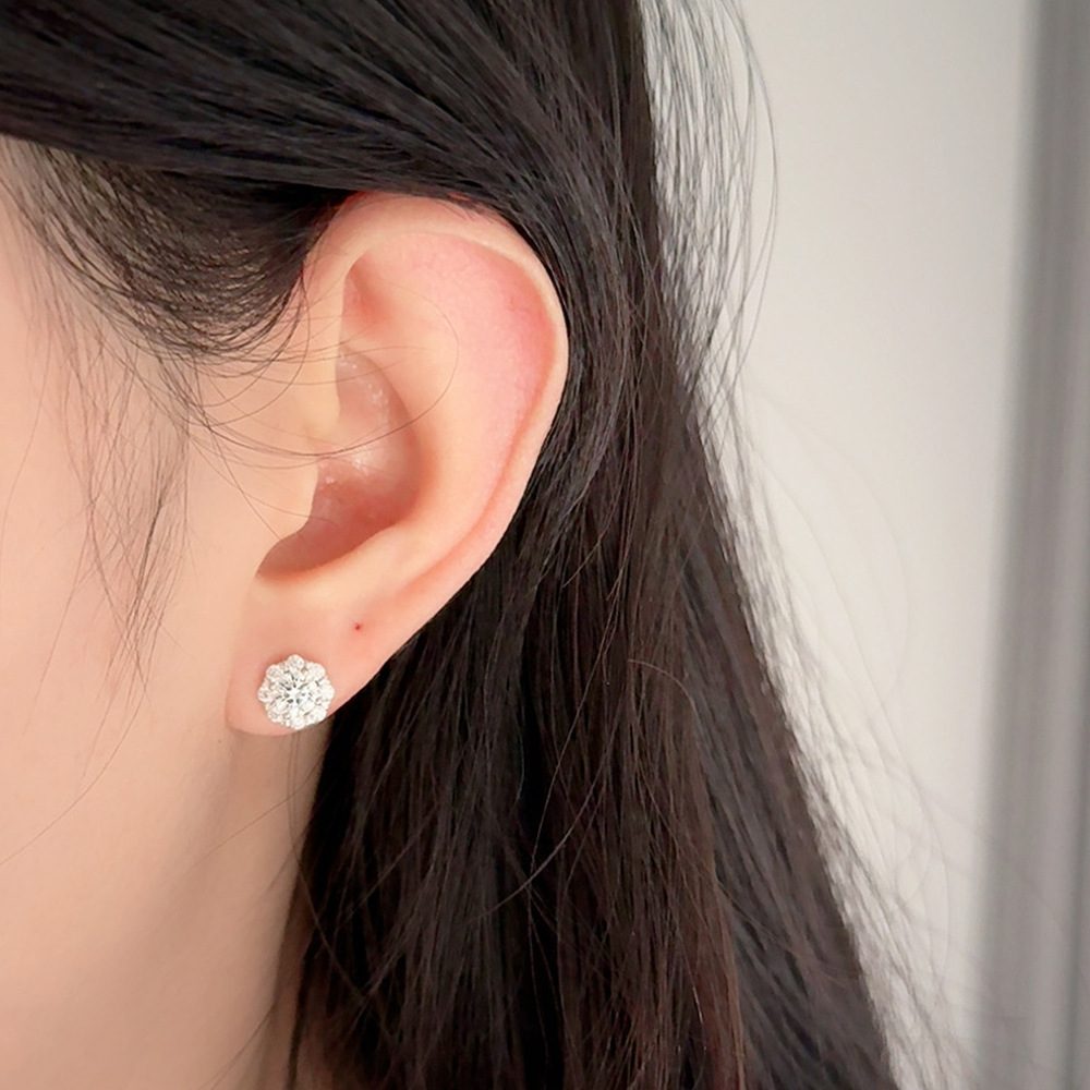 0.5ct Round Brilliant Floral Halo Stud Earrings
