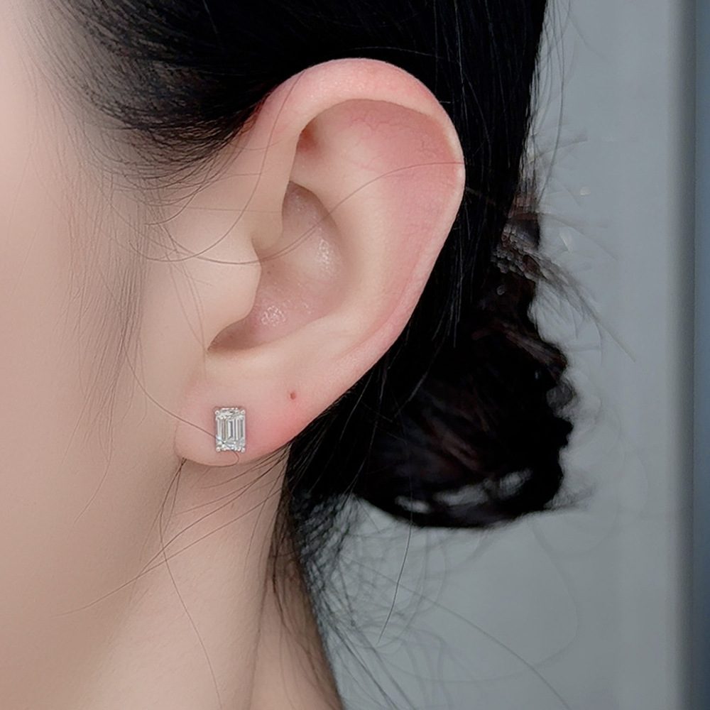 0.5ct Baguette Four-Claw Solitaire Stud Earrings