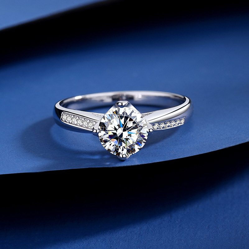 1ct Round Brilliant Solitaire Ring, Pavé Shoulders (14 accent stones)