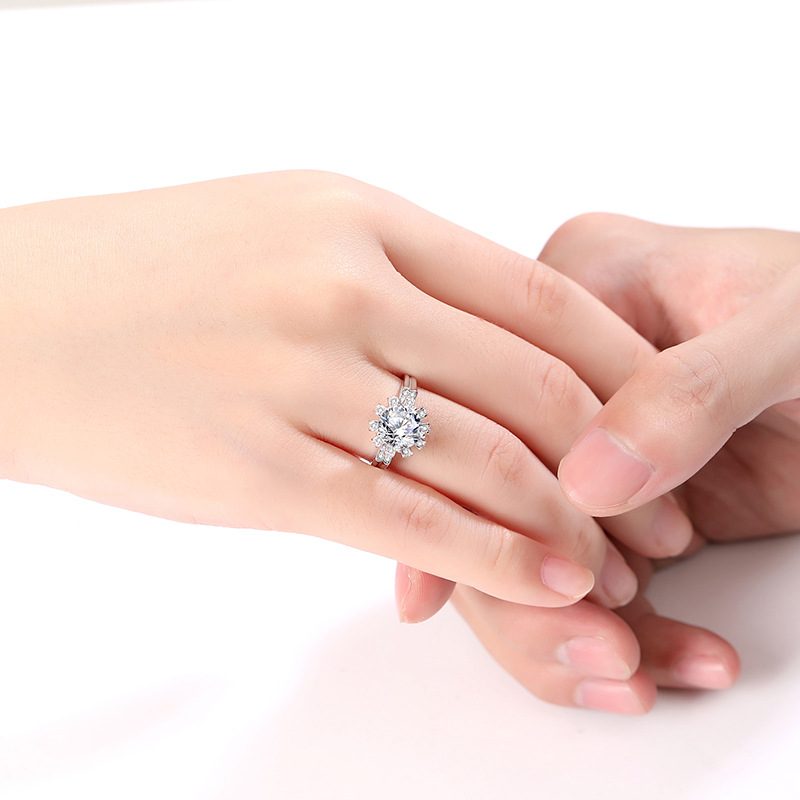 2ct Round Brilliant Snowflake Halo Ring