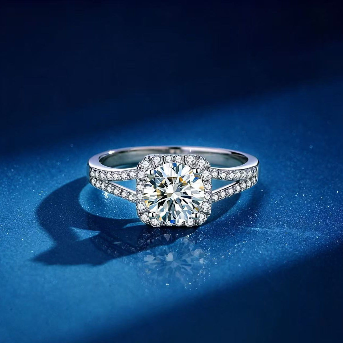 1ct Round Brilliant Cushion Halo Ring, Pavé Split Shank