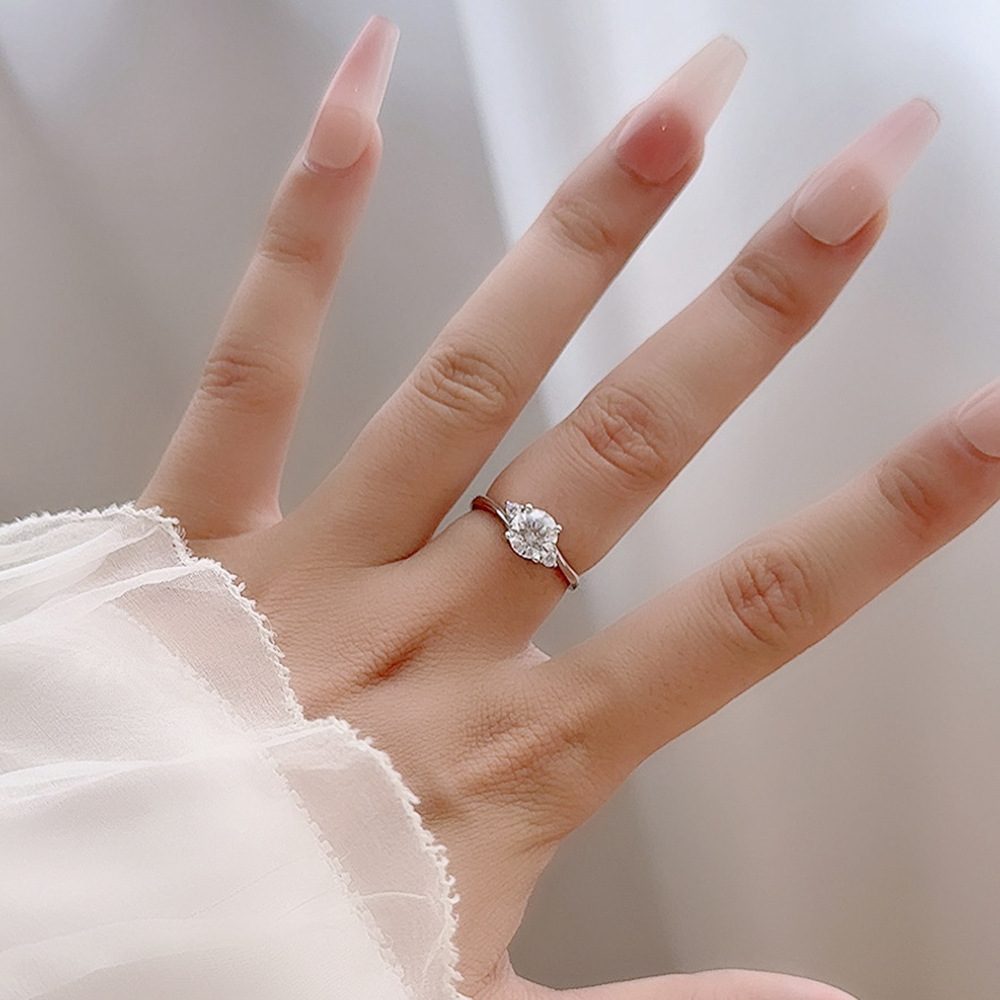 1ct Round Brilliant Trilogy Ring