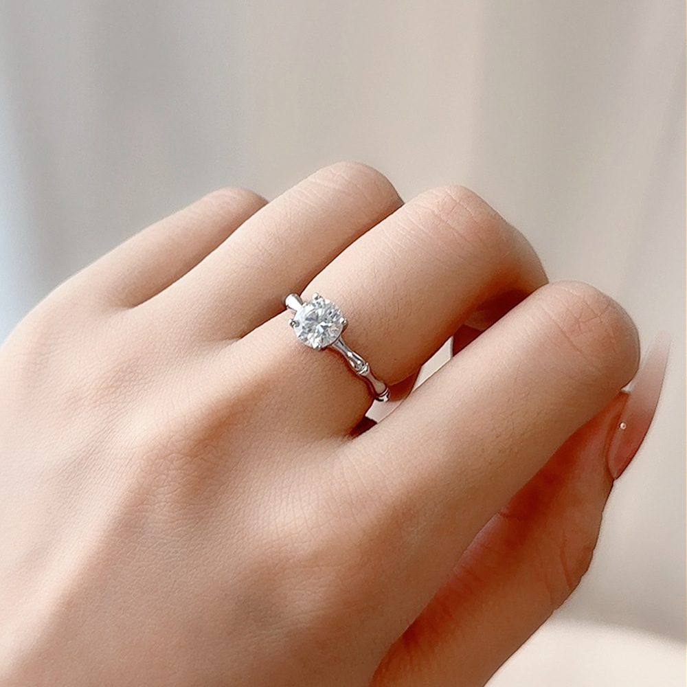 1ct Round Brilliant Solitaire Ring, Bamboo Band