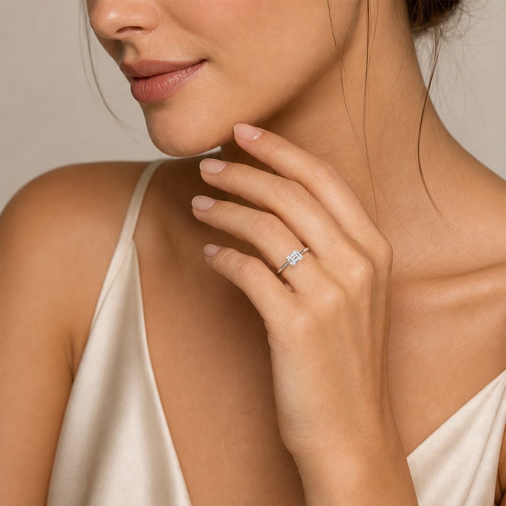 0.8ct Green Emerald Solitaire Ring